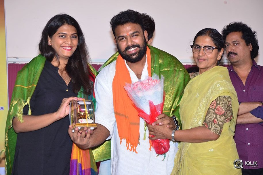 Film-Critics-Association-Felicitates-Shatamanam-Bhavati-And-Pelli-Choopulu-Movie-Teams